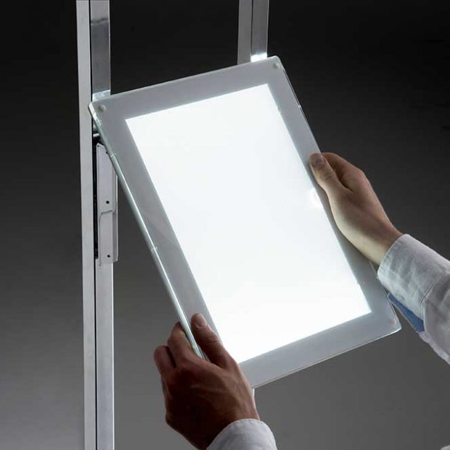Porte annonce réversible A4 vertical ou horizontal